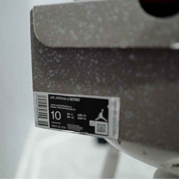 Jordan 4 taupe - Picture 4 of 4